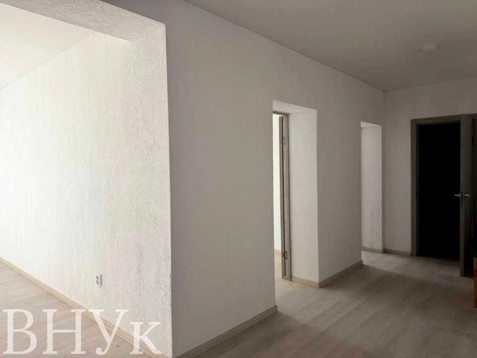 Apartment. Uzhgorod, Oleksandra Hiri Street