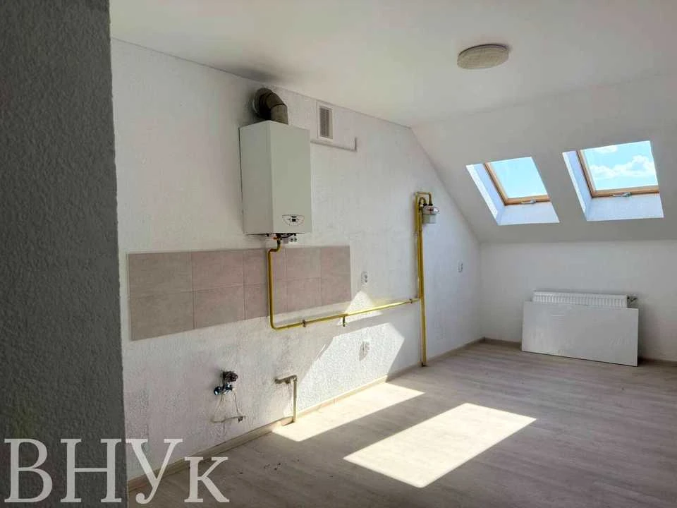 Apartment. Uzhgorod, Oleksandra Hiri Street
