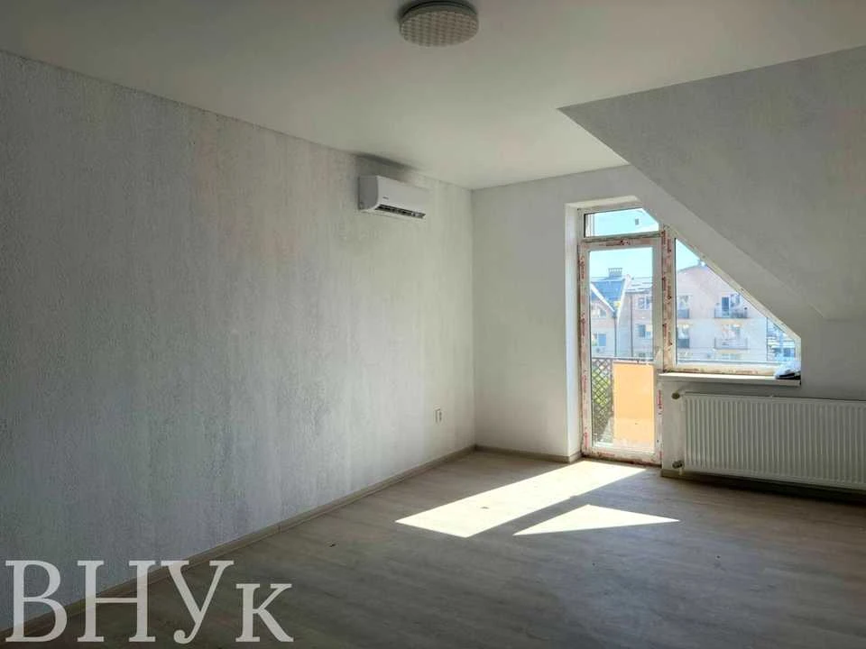 Apartment. Uzhgorod, Oleksandra Hiri Street