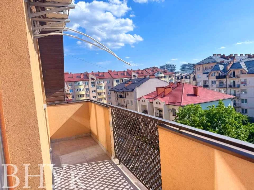 Apartment. Uzhgorod, Oleksandra Hiri Street