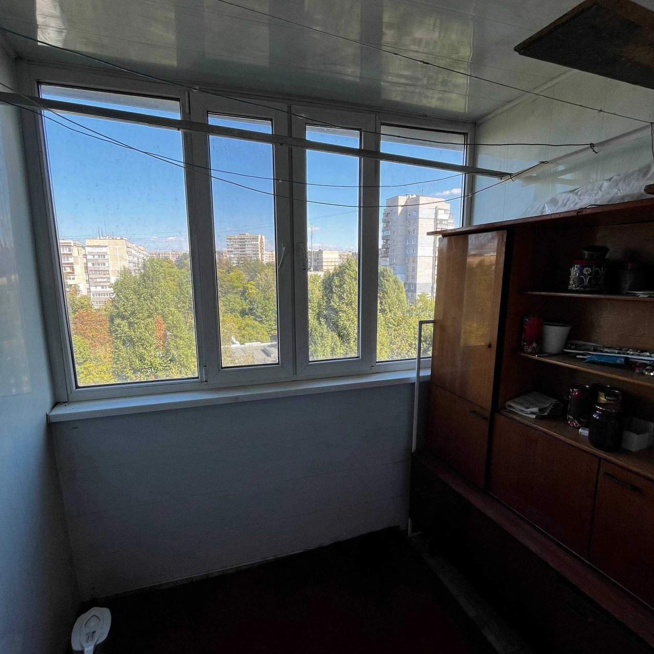 For Sale: Large 3-Bedroom Apartment in Topola 3, Dnipro