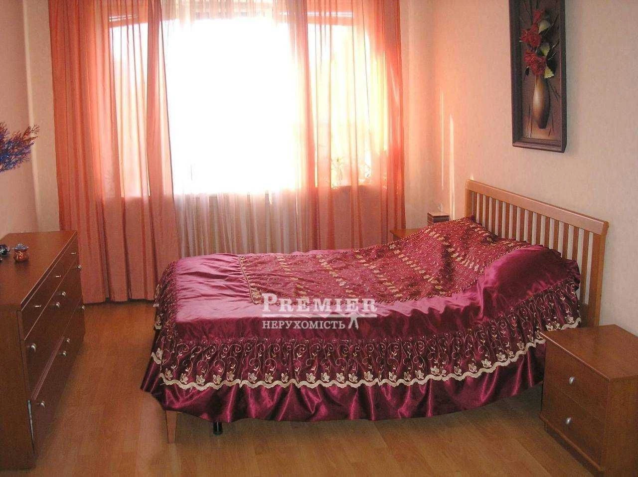 5-комнатная квартира 98 кв.м. Качественный ремонт. ул. Королева