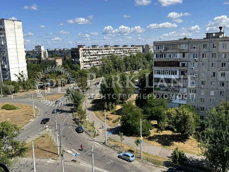 Квартира. Киев, Милютенко ул.