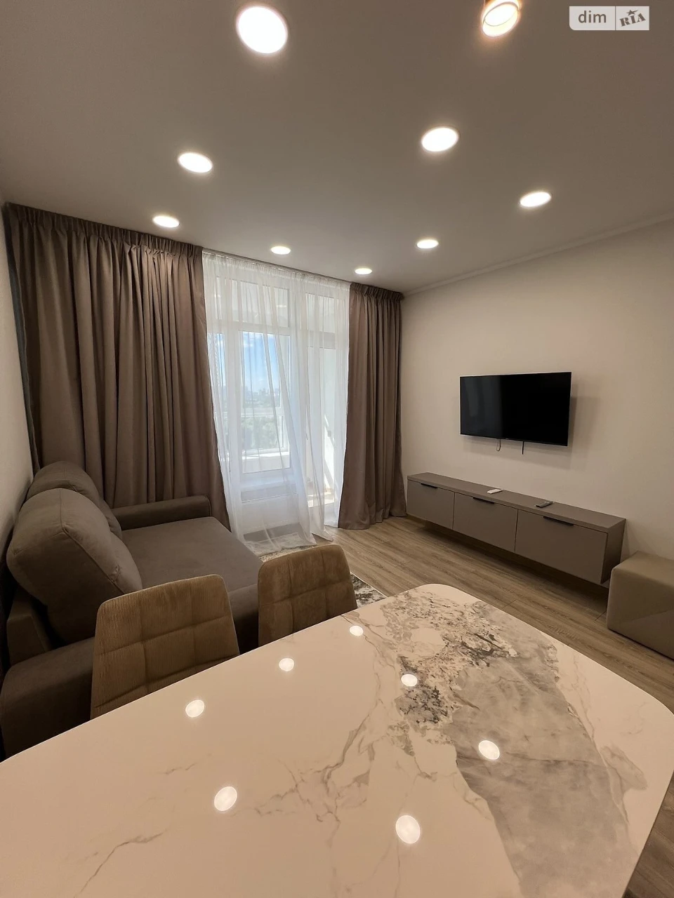 Long-Term Rental Apartment in Syrets'