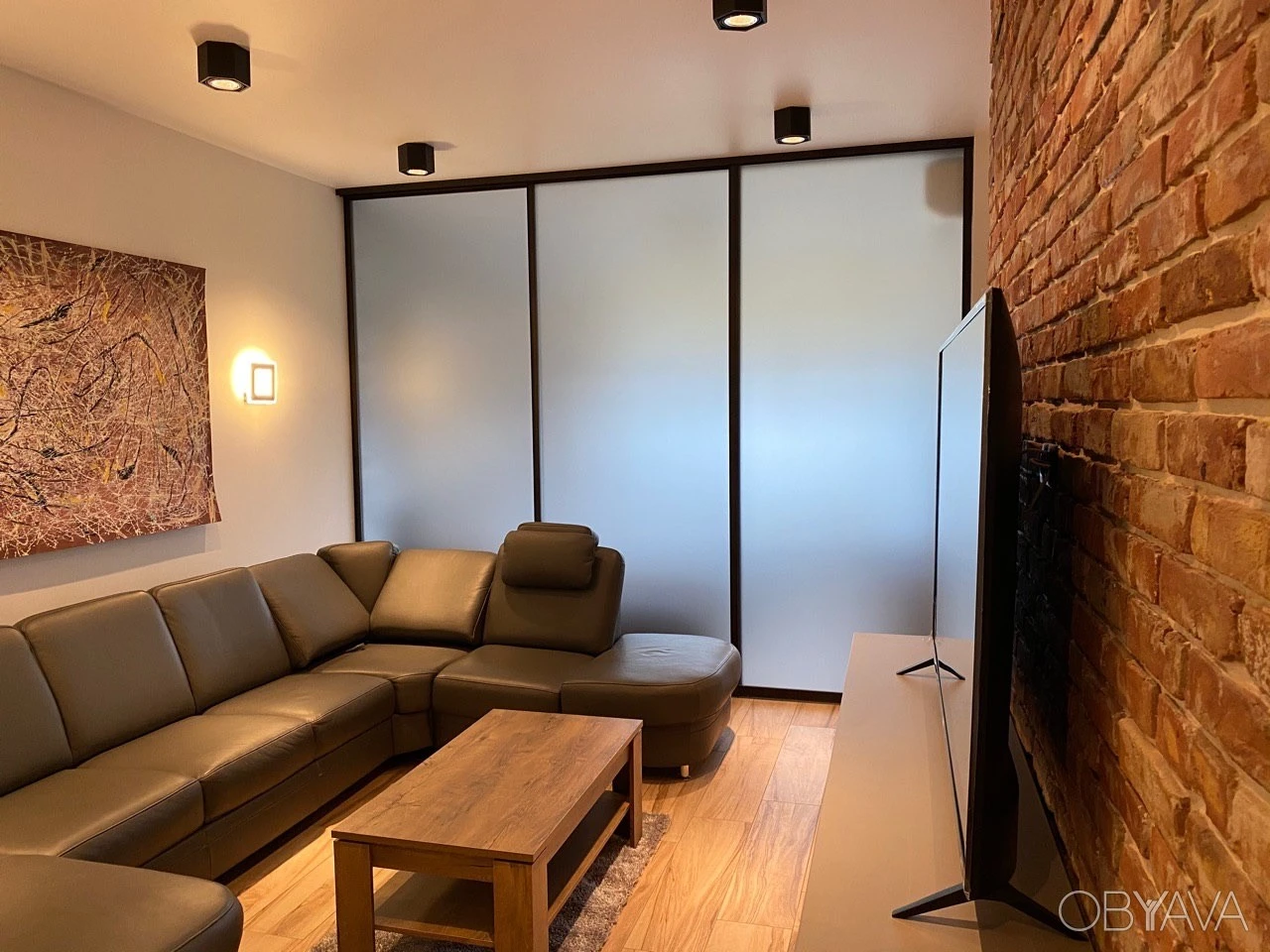 Rent a Stylish Apartment in Residence "Aristocrat", Pecersk