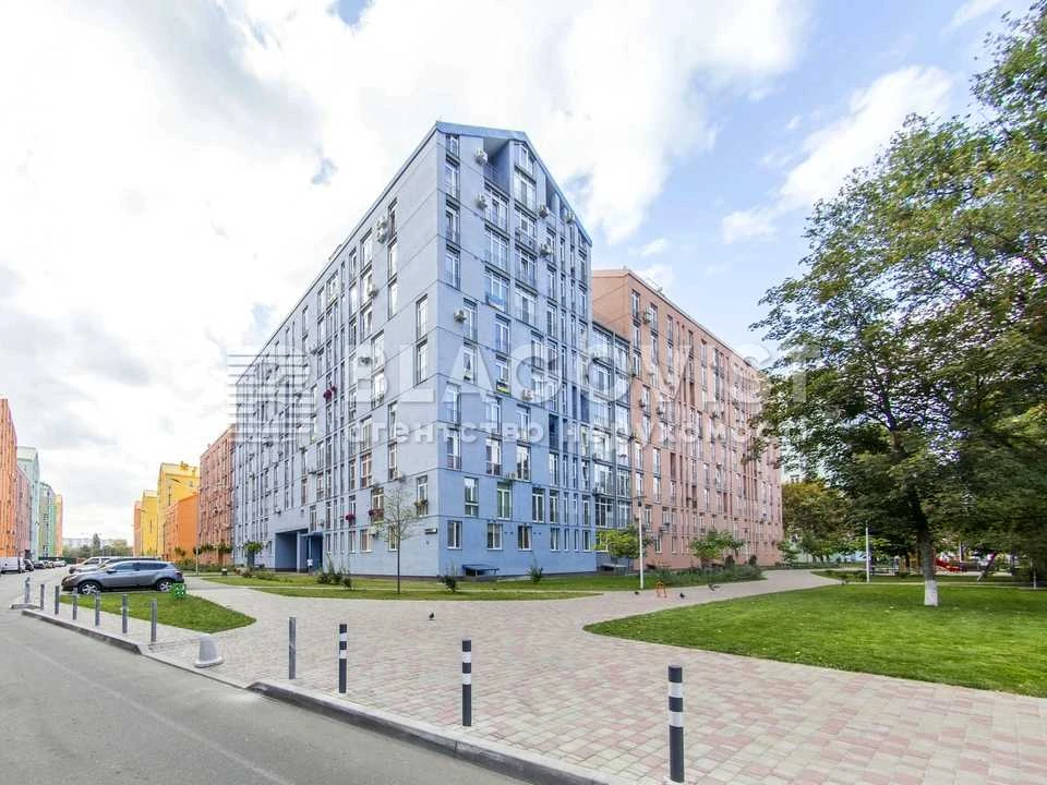 Квартира. Київ, Регенераторна вул.