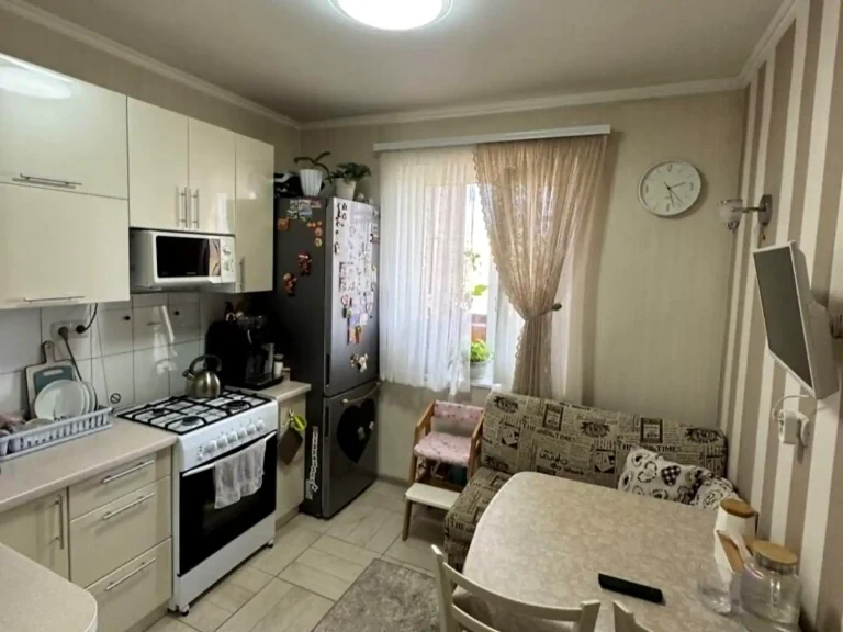 Продаж квартири 1-кімн. 34 м² 9/9 пов.