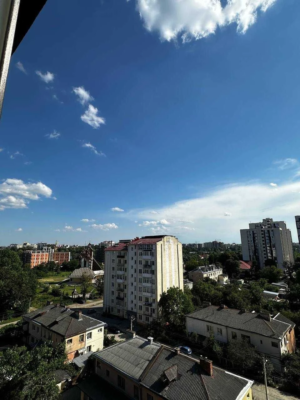 Просторная квартира в готовом доме! Превосходное расположение – городское