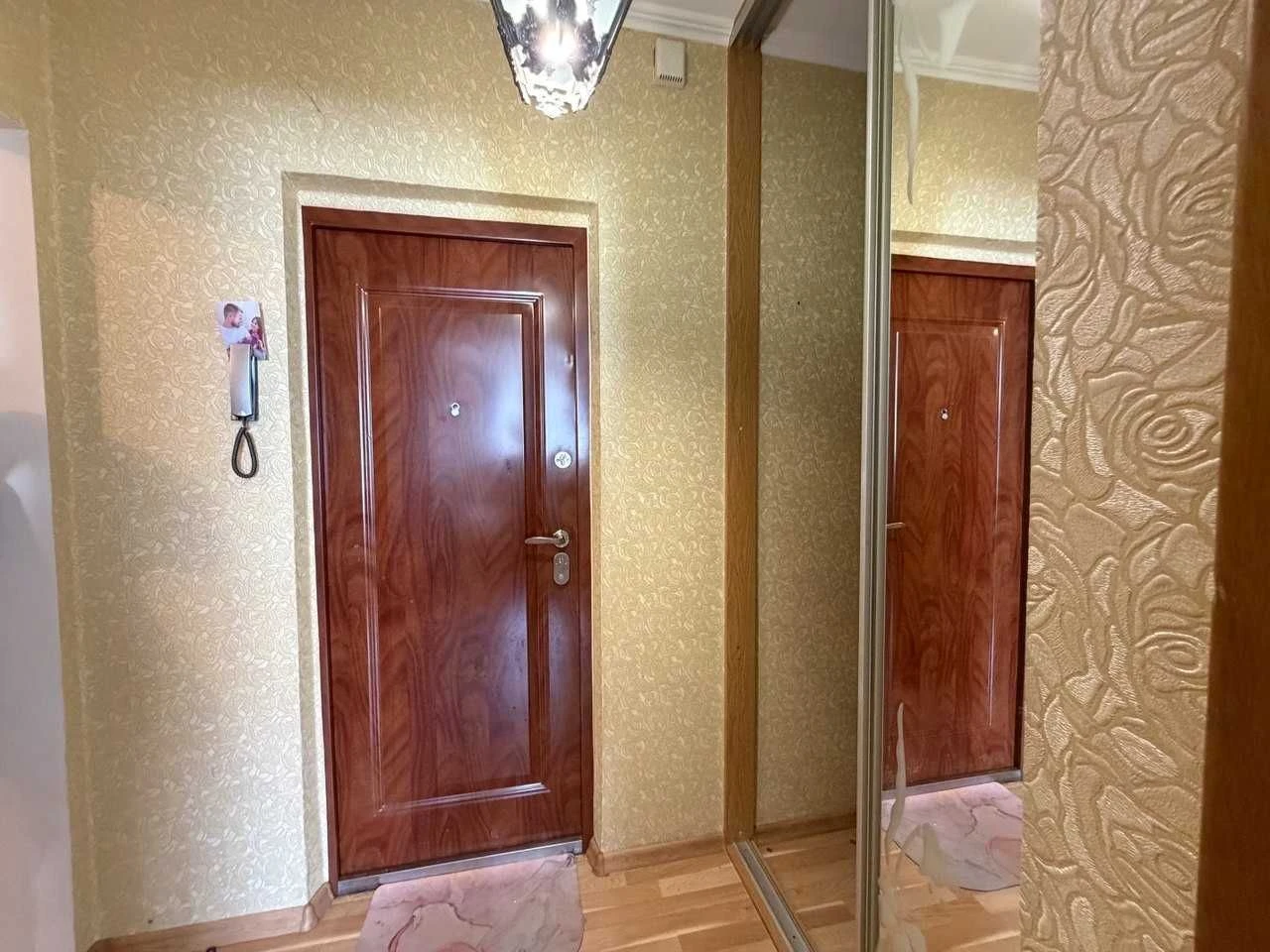 Продается однокомнатная квартира в хорошем и удобном районе