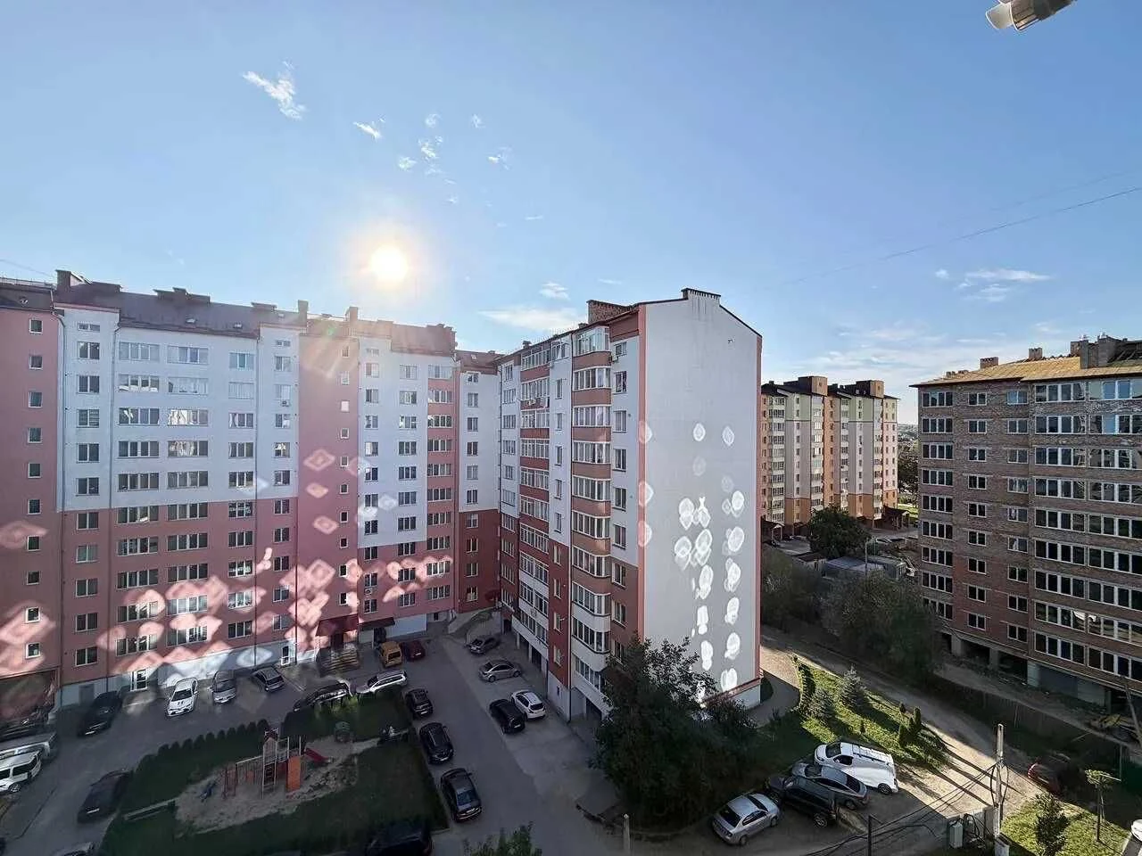 Продается просторная 1-комнатная квартира у реки