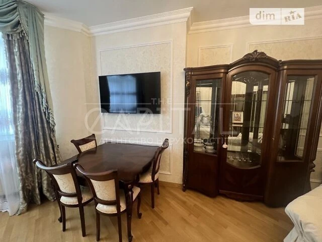 Sale of 3-room apartment 101 sq. m. on Bulvarno-Kudryavska 11 street