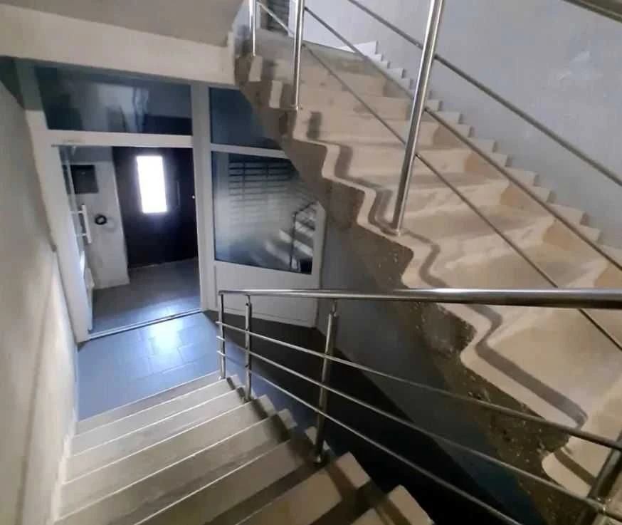 Sale of a 1-bedroom apartment 39 m² with panoramic windows and individual heating