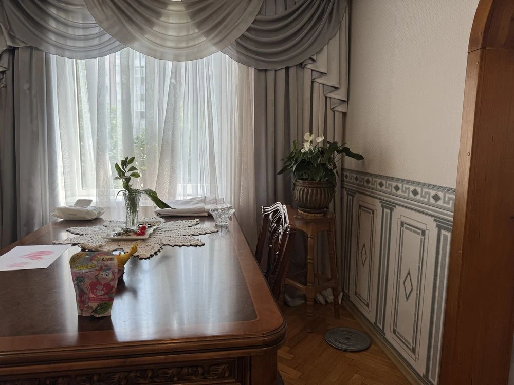For Sale: 4-Bedroom Apartment in Graviton