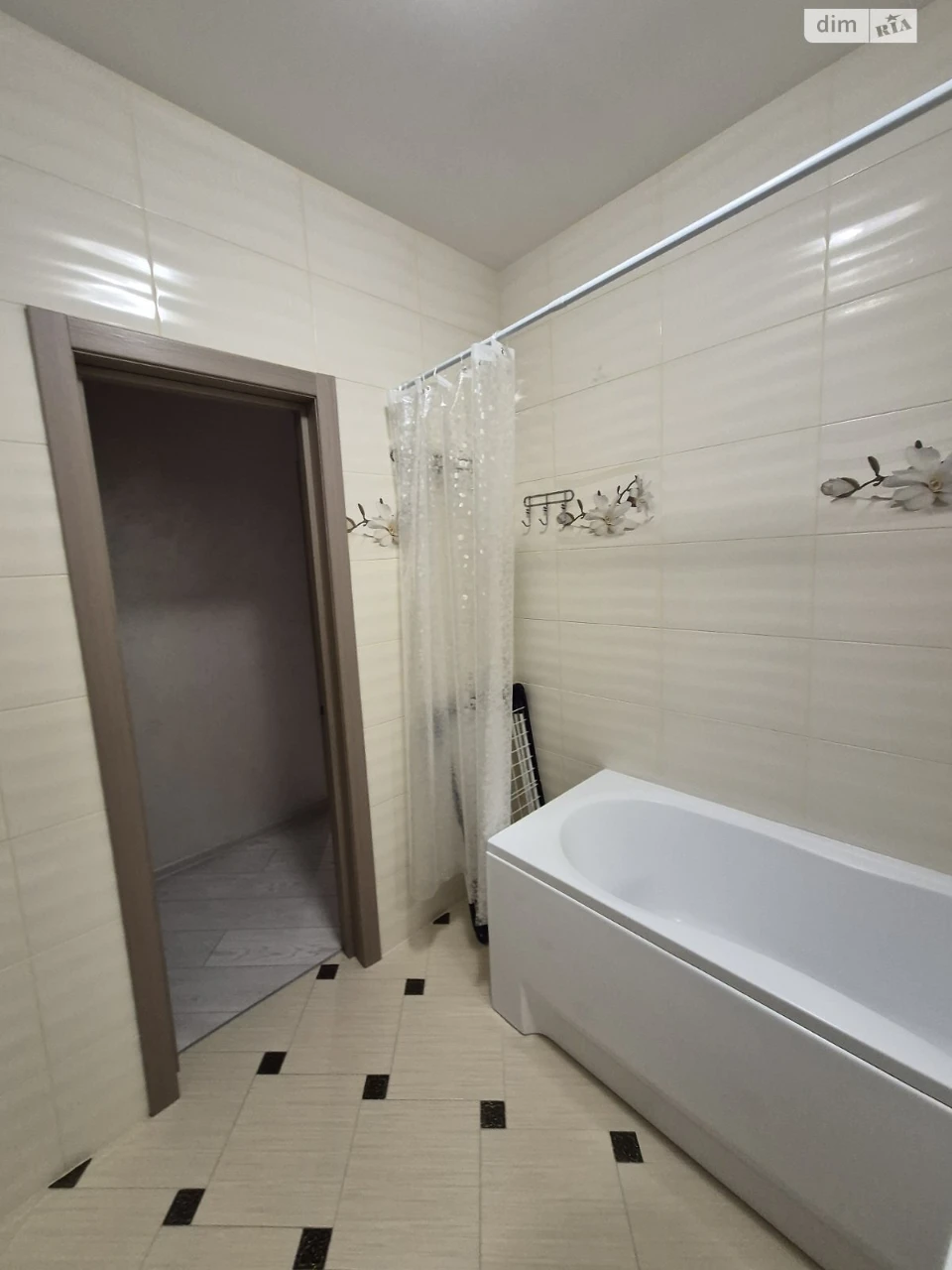 Long-Term Rental Apartment, Poznyk