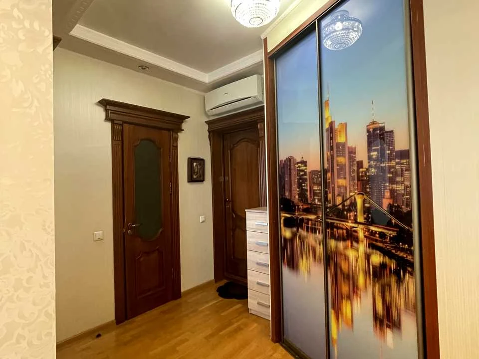 Квартира. Киев, проспект Валерия Лобановского