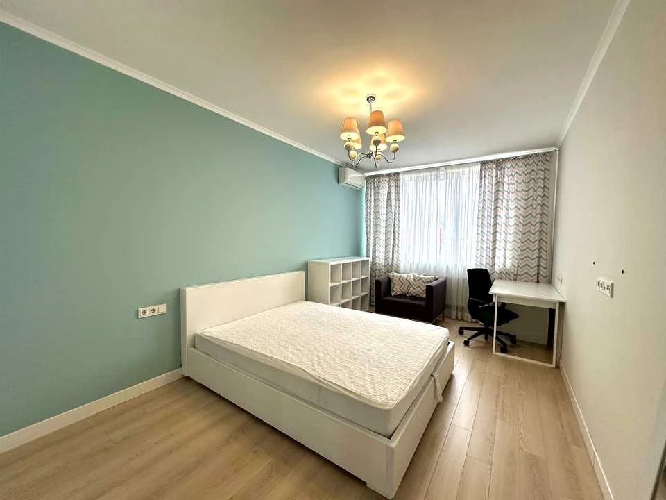 Apartment. Julia Zdanovska Street, Kyiv