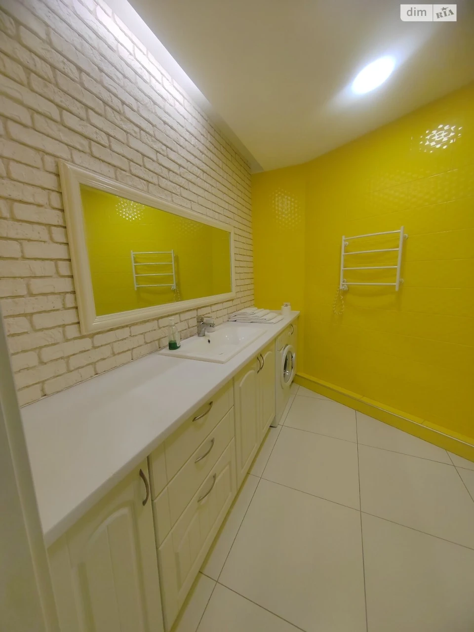 Long-Term Rental Apartment, Poznyk