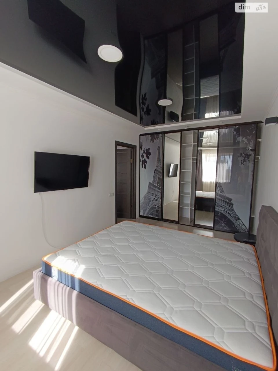 Long-Term Rental Apartment Near a Substation