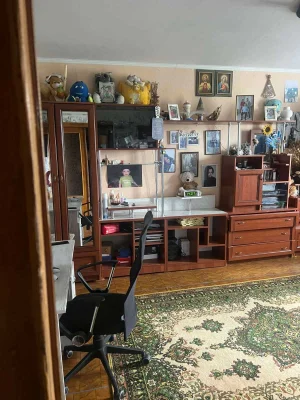 44875 Продаж 3к. квартиру з Індивідуальним Опаленням та Ремо