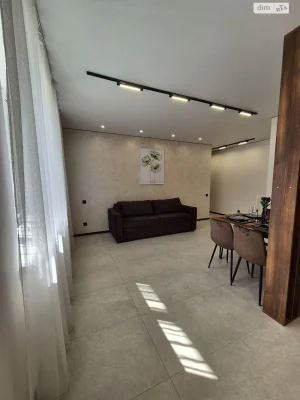 Apartment for Sale: New World