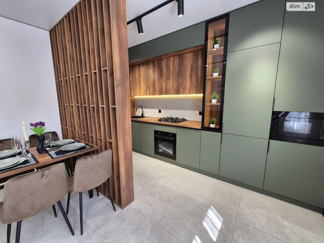 Apartment for Sale: New World