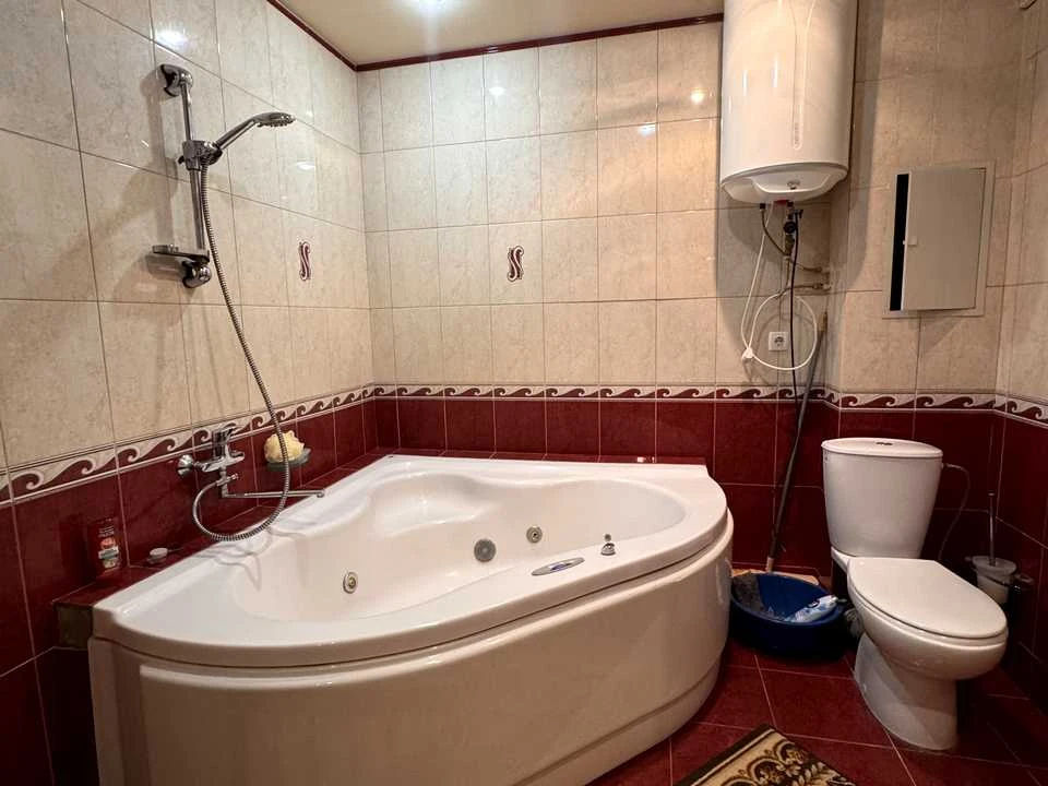 Квартира. Киев, улица Рональда Рейгана