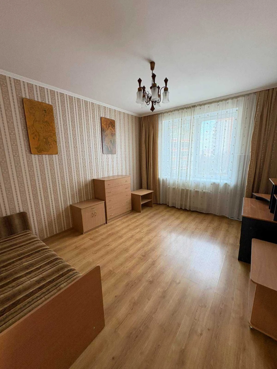Продажа 2-комнатной квартиры на улице Петлюри