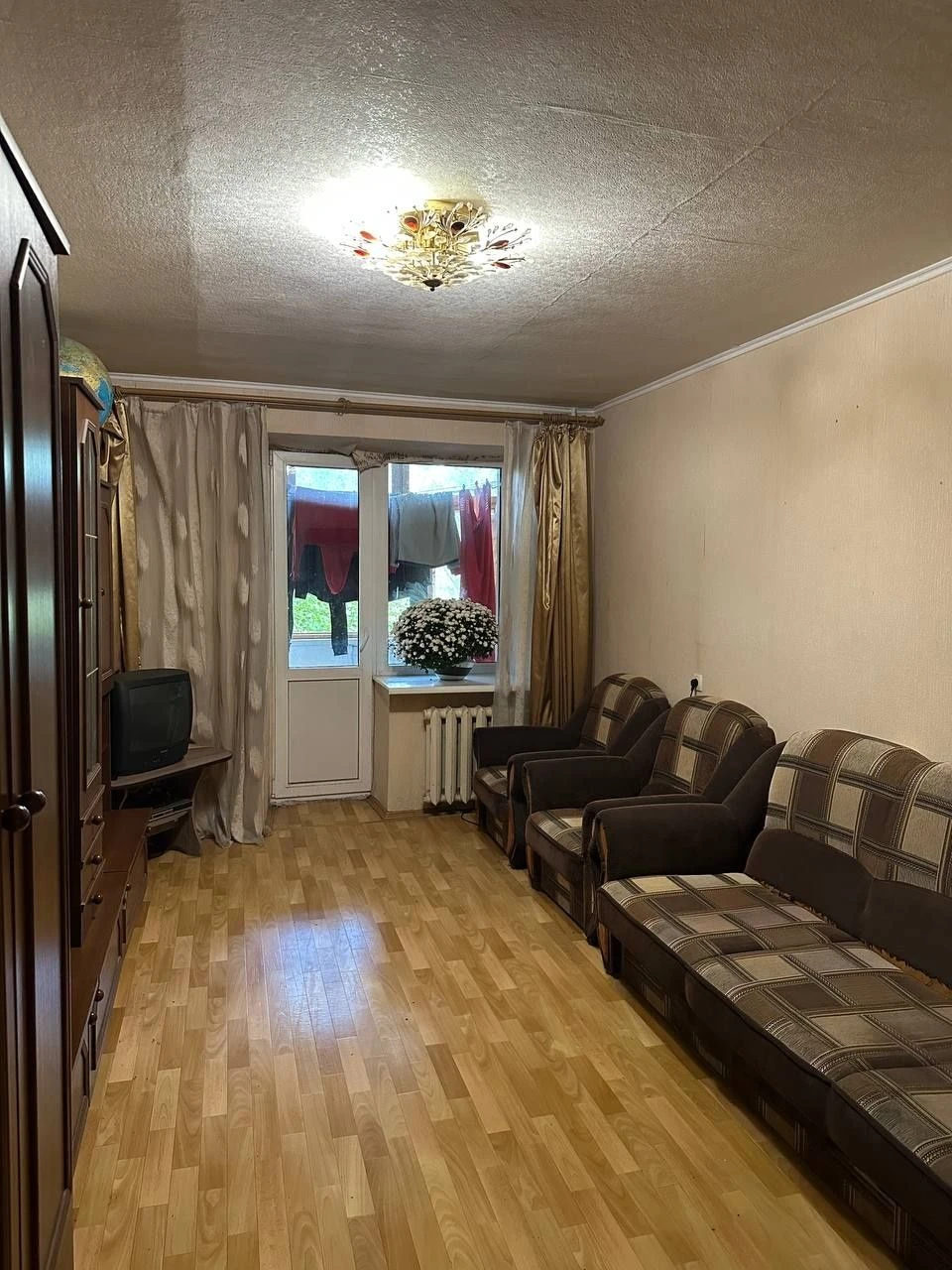 Продаж 1 кімнатна квартира 29,9 кв.м. комунальний ринок