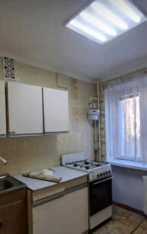 Urgent sale! 1-room apartment near the Sports Palace metro station