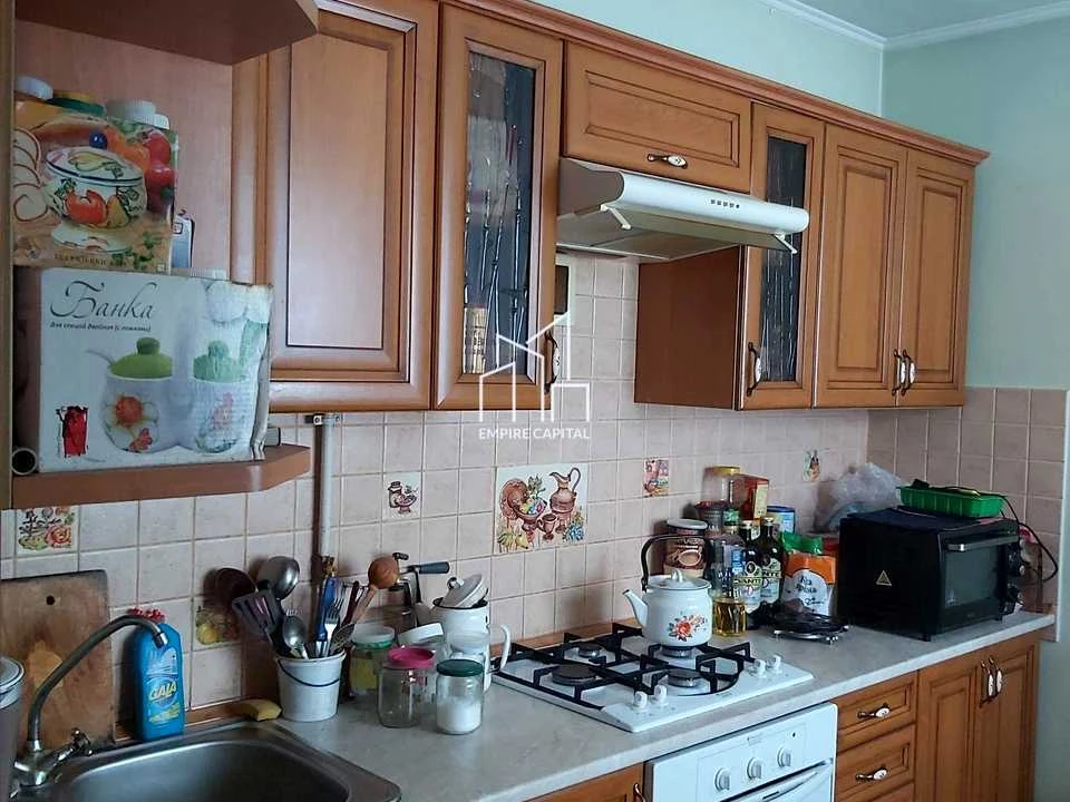 Будинок. Львів, Плужника Євгена