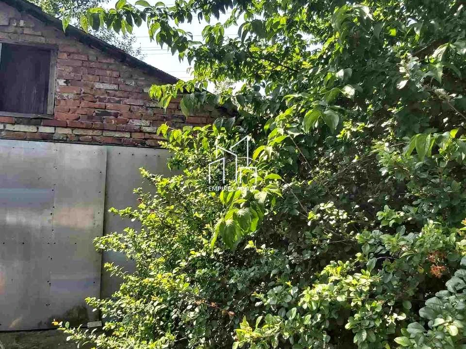 Будинок. Львів, Плужника Євгена