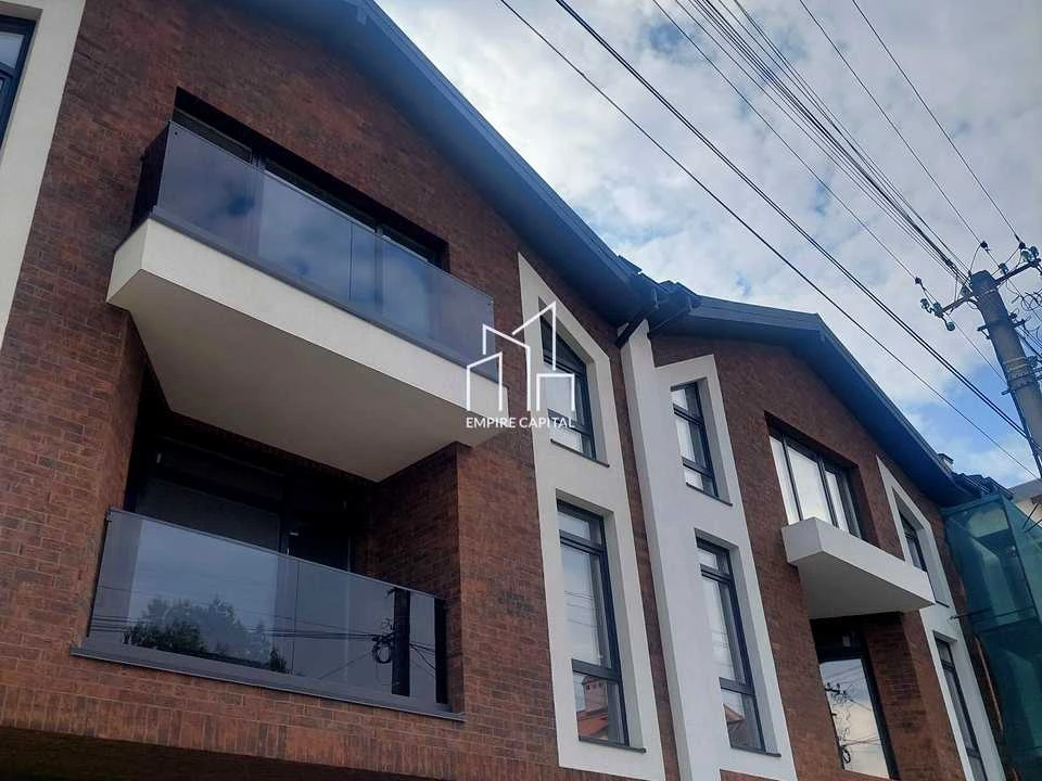 House. Warsaw Street, Львів