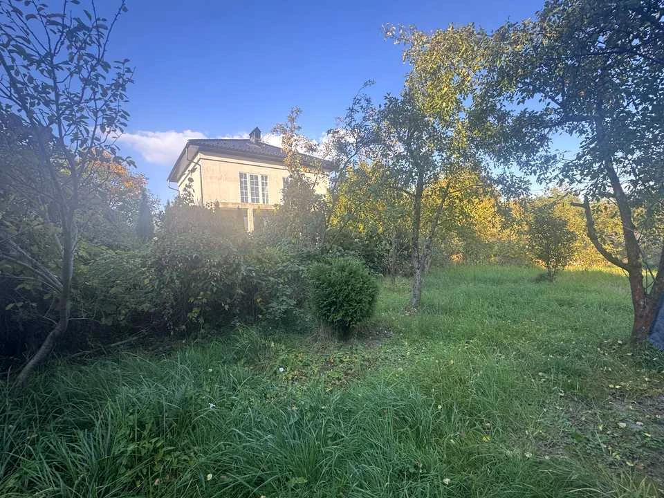 Ділянка. Львів, Землеробна вул.