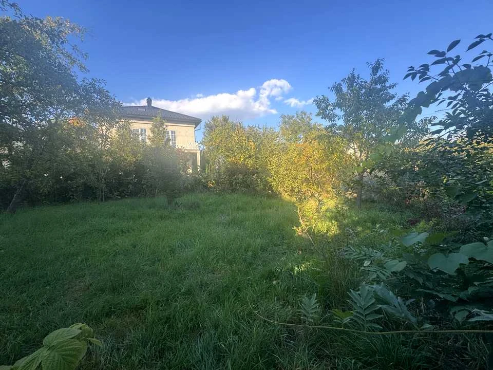 Ділянка. Львів, Землеробна вул.