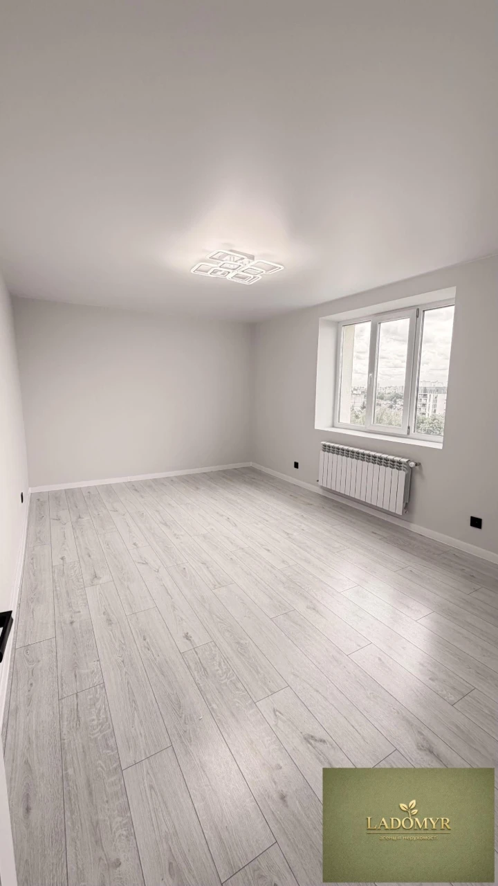 Продаж 2 кімнатна квартира / Гайдамацька , Чайка, Рівне