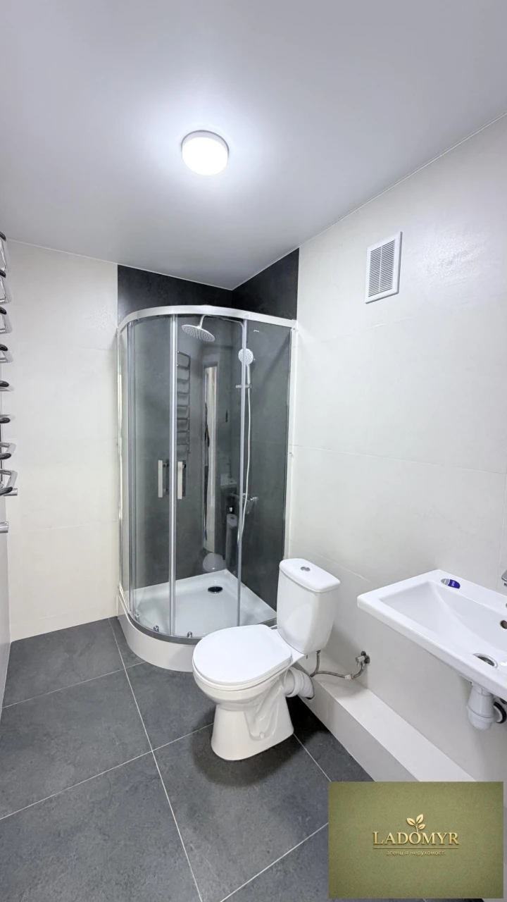 Продаж 2 кімнатна квартира / Гайдамацька , Чайка, Рівне