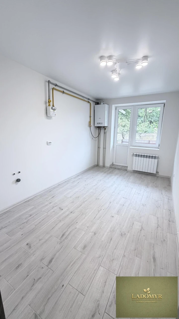 Продаж 2 кімнатна квартира / Гайдамацька , Чайка, Рівне
