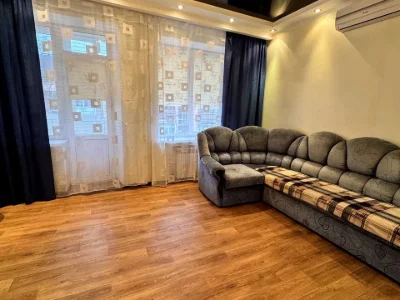 Apartment. Maidan of Defenders of Ukraine, 1, Kharkiv