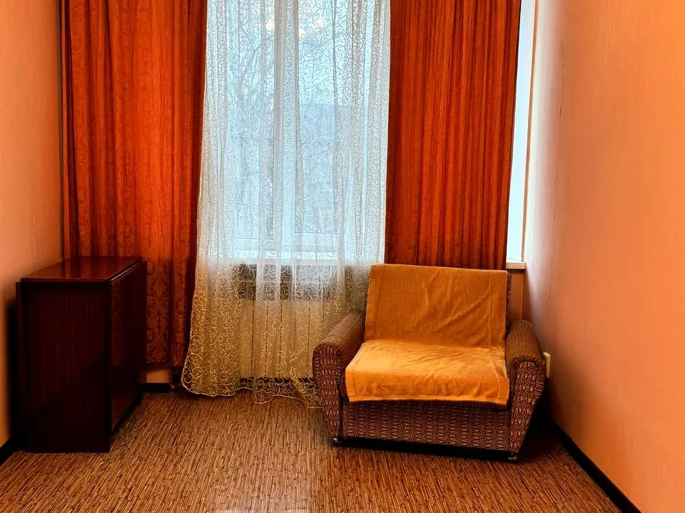 Apartment. Maidan of Defenders of Ukraine, 1, Kharkiv