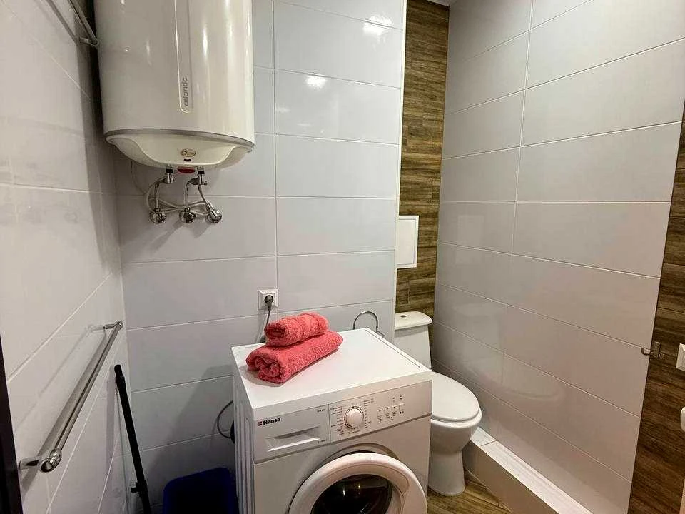 Apartment. Odesa, Baseyna st.