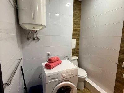 Apartment. Odesa, Baseyna st.