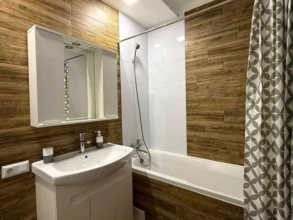 Apartment. Odesa, Baseyna st.
