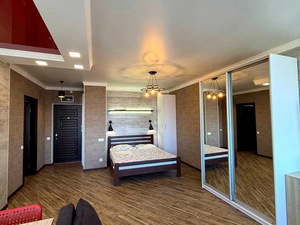Apartment. Odesa, Baseyna st.