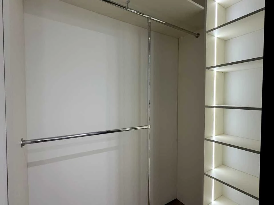 Apartment. Ivano-Frankivsk, Prioresna st.