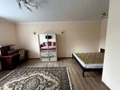 Квартира. Івано-Франківськ, Довга вул.