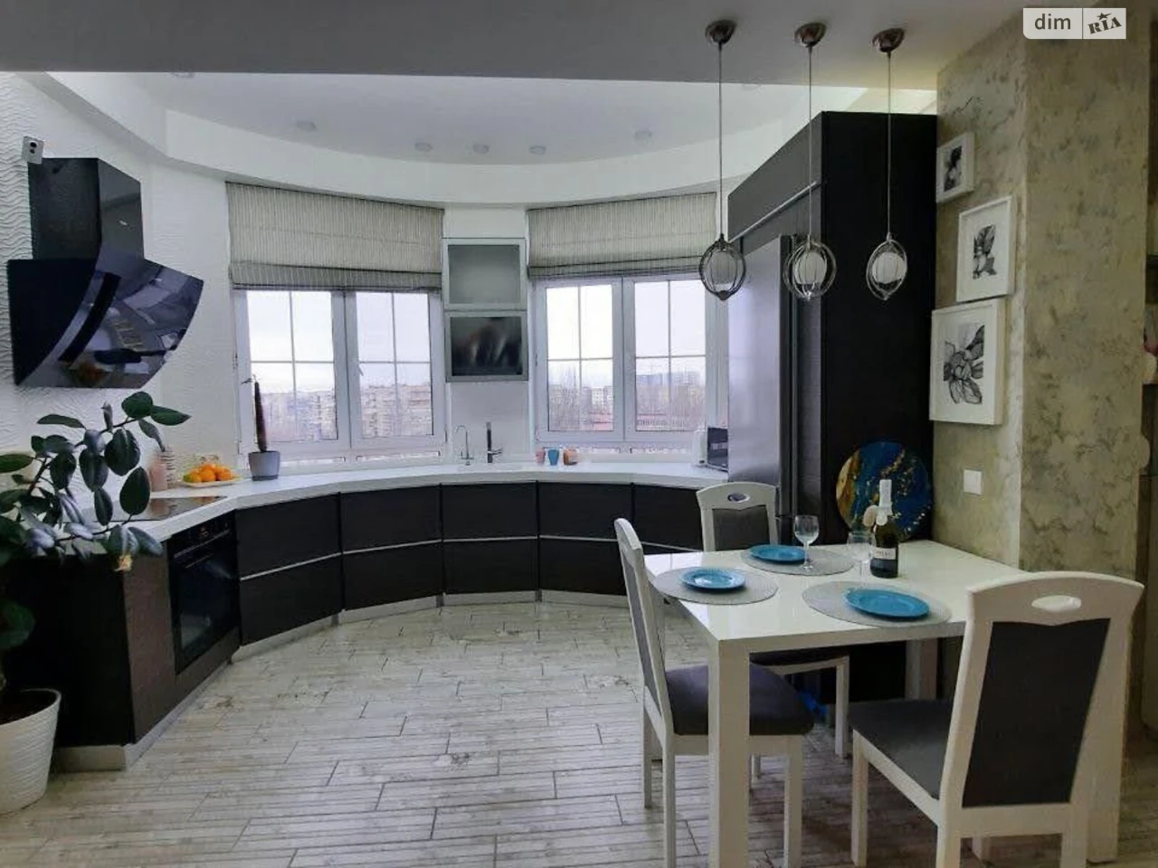 Long-Term Rental: Apartment