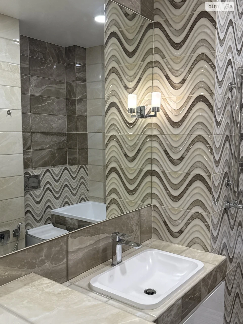 Long-Term Rental: Apartment