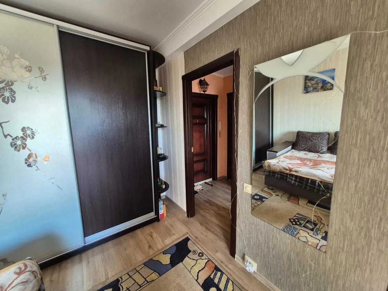 АК 1 Кімнатна Святошино Борщагівка Леся Курбаса 10Г