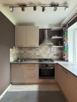 Sale of a 1-bedroom apartment, 28.7 m², 4th/5th floor, Kyiv – great location