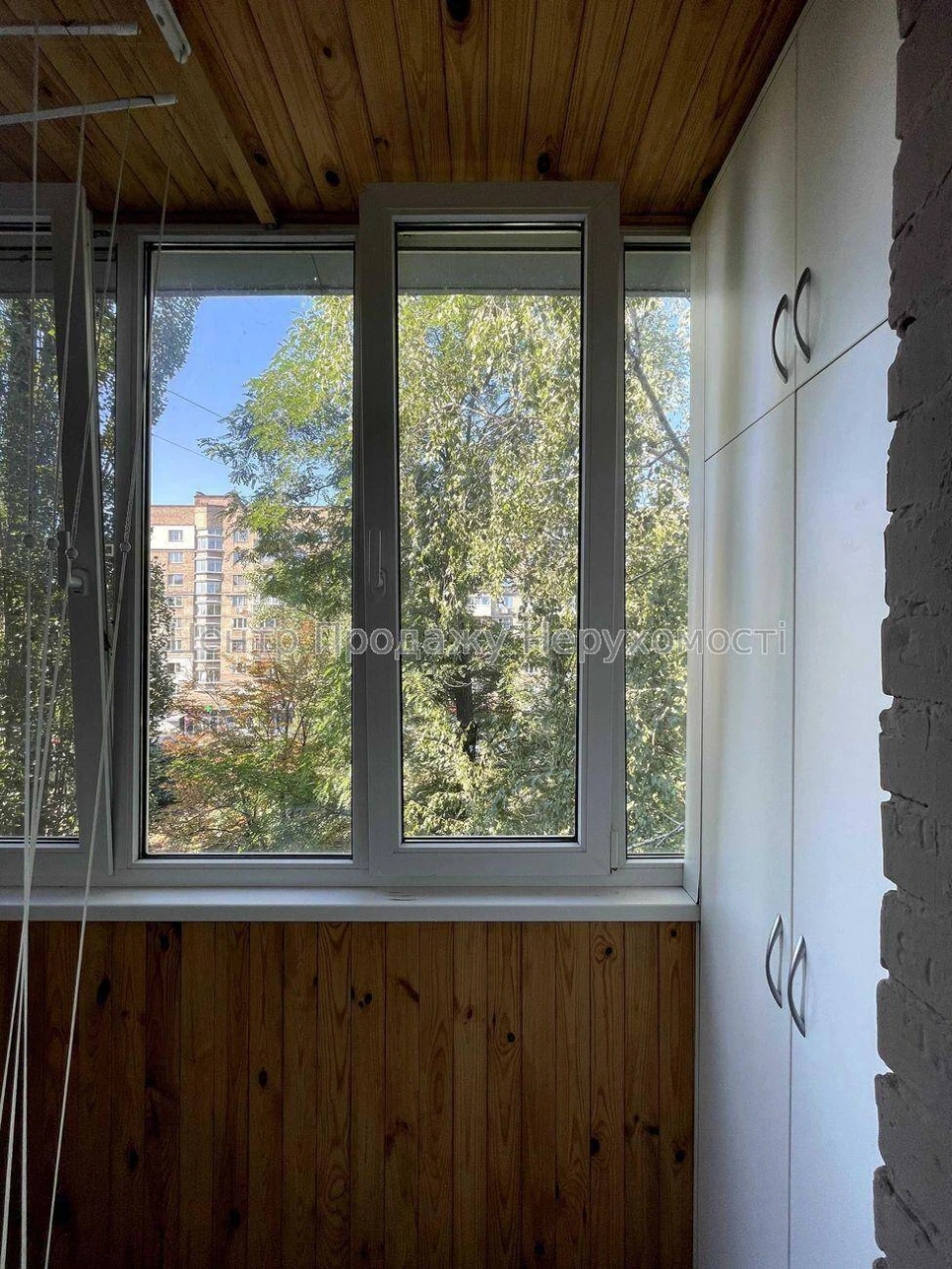 Sale of a 1-bedroom apartment, 28.7 m², 4th/5th floor, Kyiv – great location